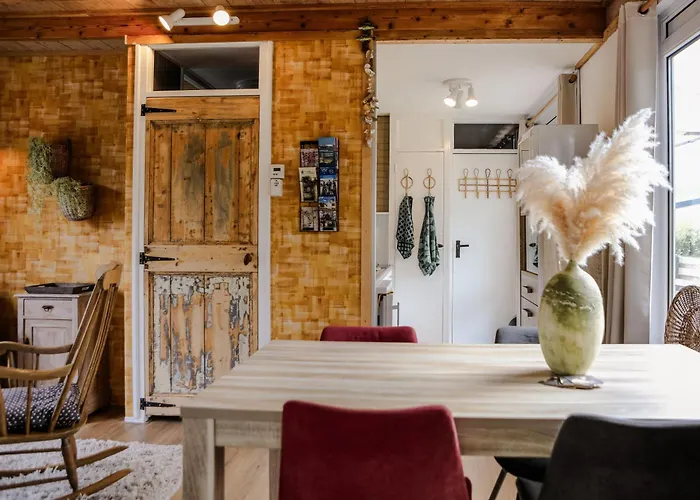 Sfeervolle Bungalow Op Vakantiepark Baarland